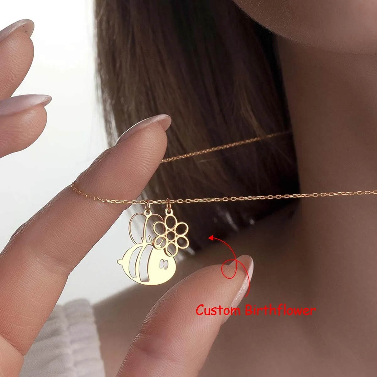 

Cute Bee Flower Necklace,Bumblebee Necklace, Dainty Gift for Her, Custom Birthflower Jewelry, Personalized Gift, Stainless Steel