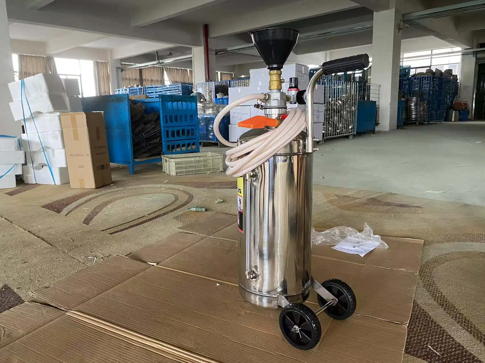 80 L Stainless Steel Cleaning High Pressure Pneumatic Foam Machines for clean car