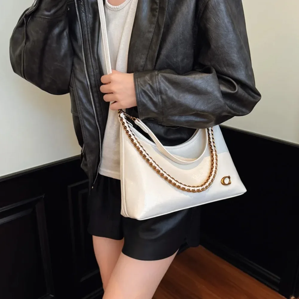 

Spacious Simple Stylish Chain Single Shoulder Underarm Bag Fall Winter New Style Vintage Unique Slant Bag for Work