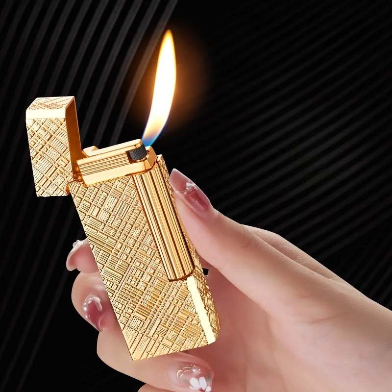 Vintage Oblique Fire Grinding Wheel Open Flame Lighter, Exquisite Carving Process, Classic Cigarette, Mini High-end Gift