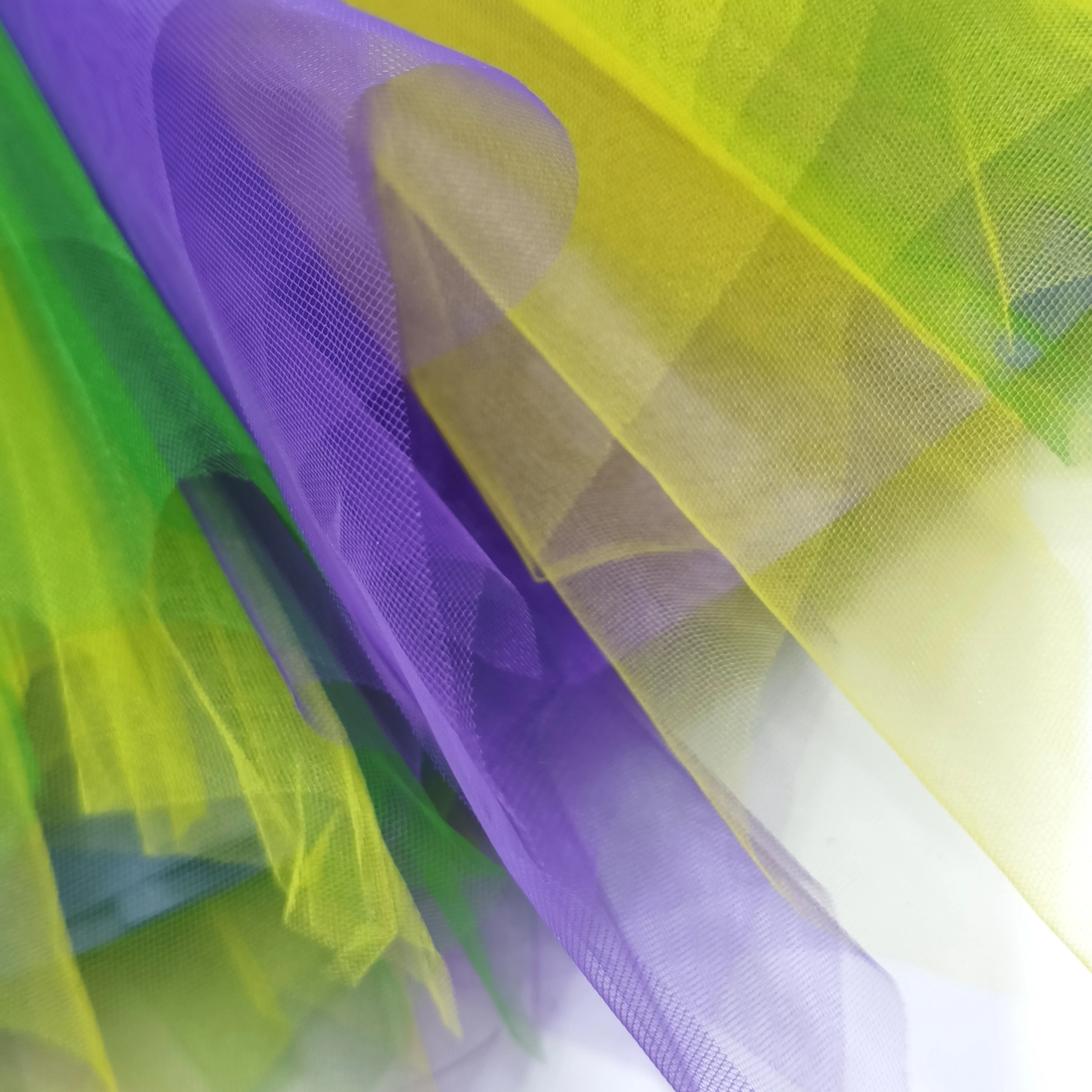 Regenbogen-Tutu-Rock mit Feder-Stirnband-Set, weicher Tüll, elastische Taille, perfekt für LGBTQ-Pride-Paraden, Halloween-Bühnenauftritte – Detail 9