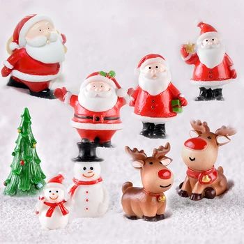 Figurines en résine de Noël Miniatures Papa Noël Bonhomme de neige Ornement d’élan Micro paysage Meryy Décoration de Noël 2023 10 meilleures figurines de Père Noël en ventes - No 1