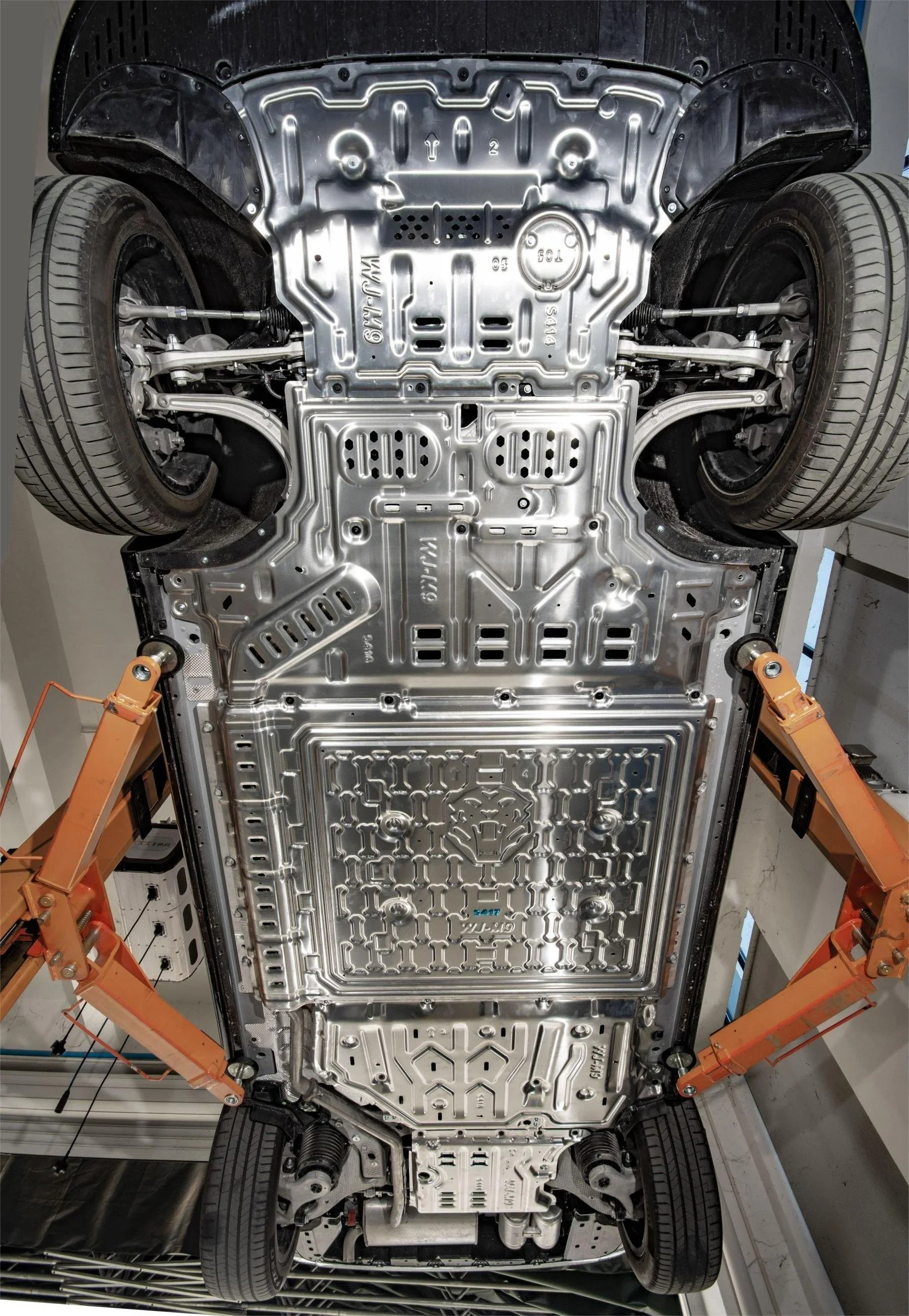 Alloy Steel Engine Crankcase Skid Plates for AITO M9 3D Aluminum Alloy Cover Undercarriage Bottom Protection Skid Plate