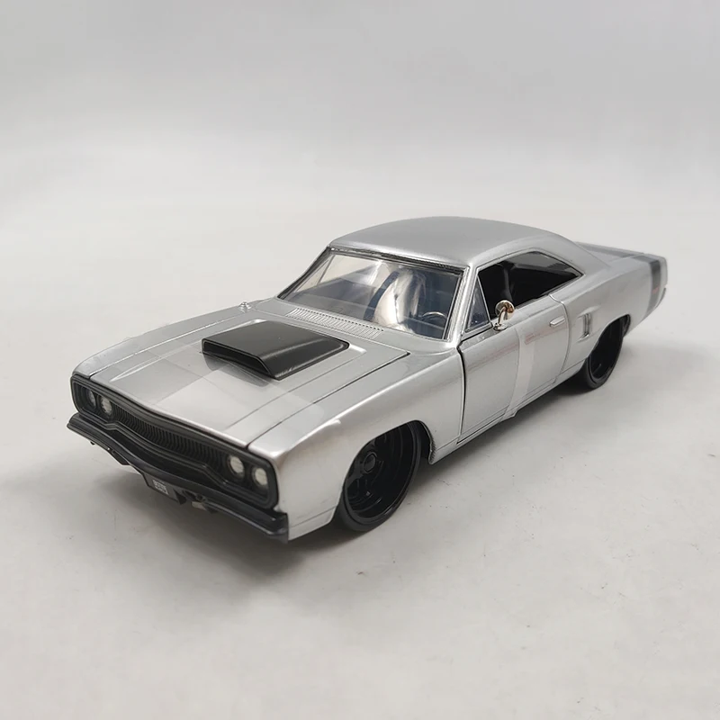 JADA 1:24 Scale Fast Plymouth Muscle Sports Car Model Diecast Metal Vehicle Toy Adult Fans Collectible Souvenir Gifts