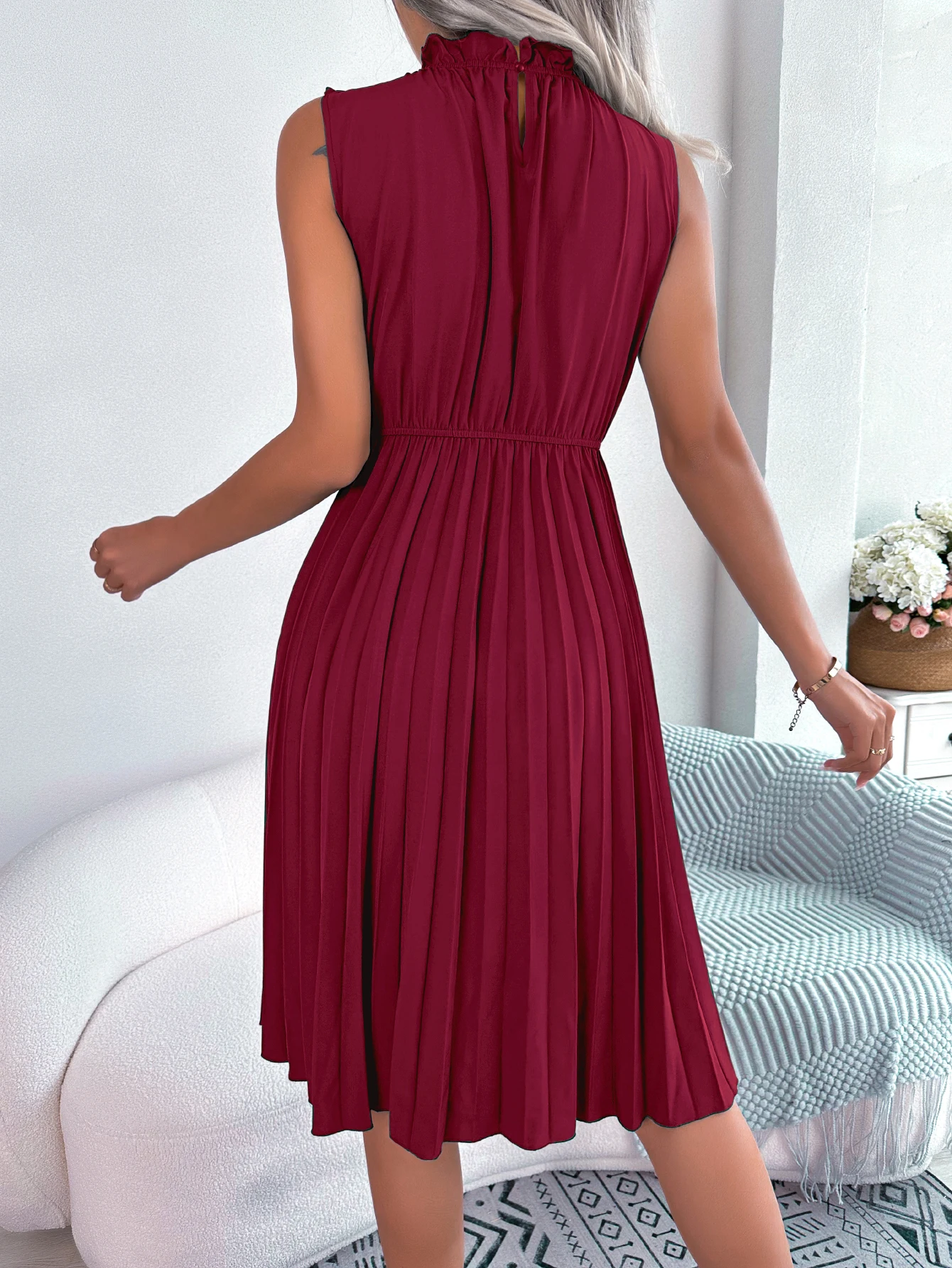 Spring Summer Casual Ruffle Sleeveless Pleated Knee Length Dress for Women 2026 Round Neck Solid Color Midi Dress Red Green Blue