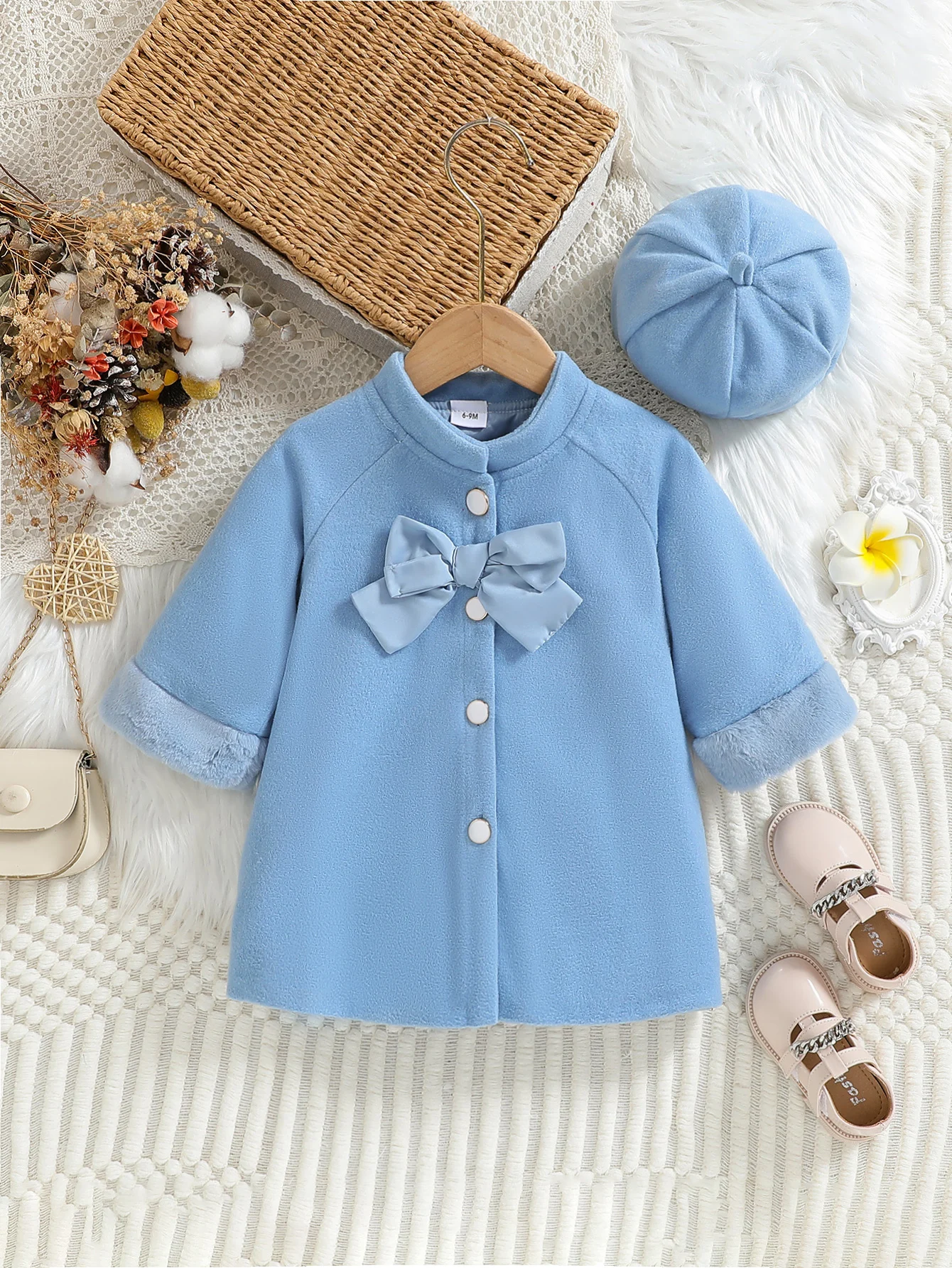 

Baby Girl Baby Autumn Elegant Style Blue Mid Sleeve Woolen Coat Three Dimensional Bow Pearl Buckle