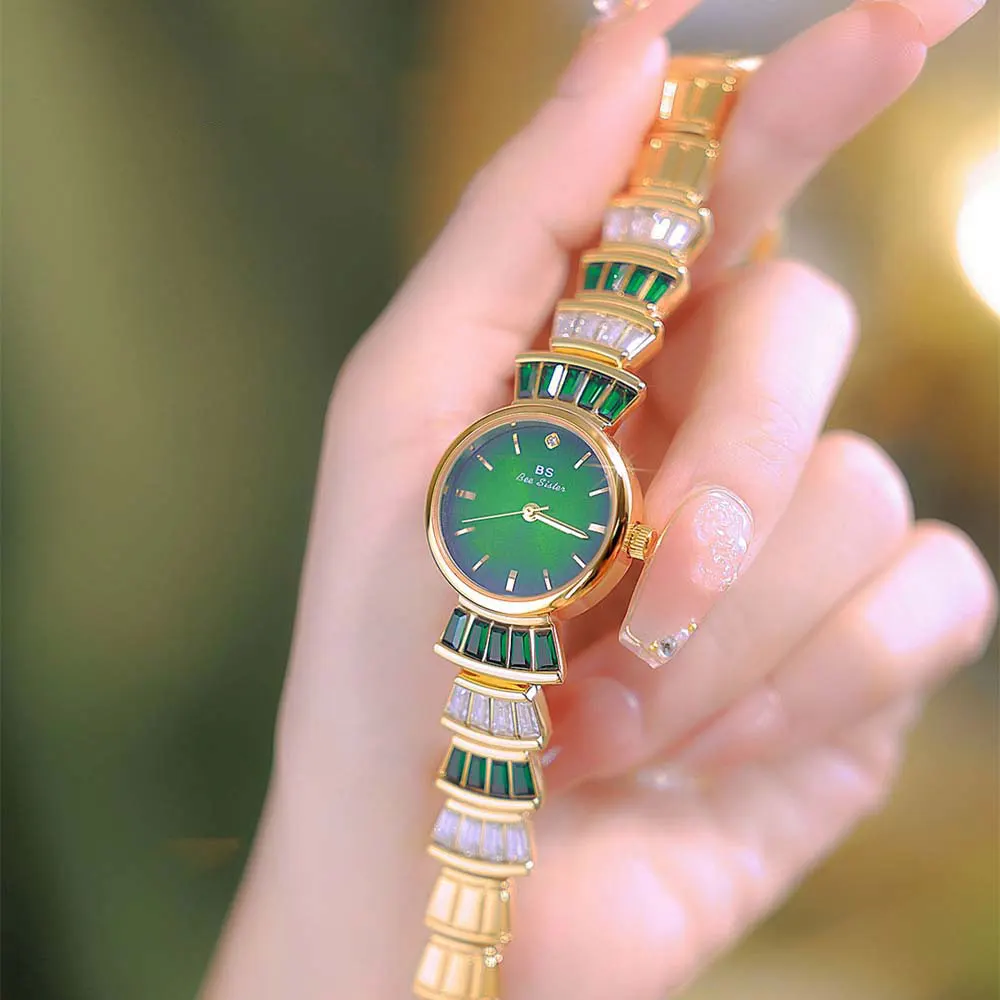 ساعات نسائية عالية الجودة ساعة معصم فاخرة للسيدات ذهبي أسود حجر الراين كوارتز ساعة يد نسائية صغيرة عتيقة