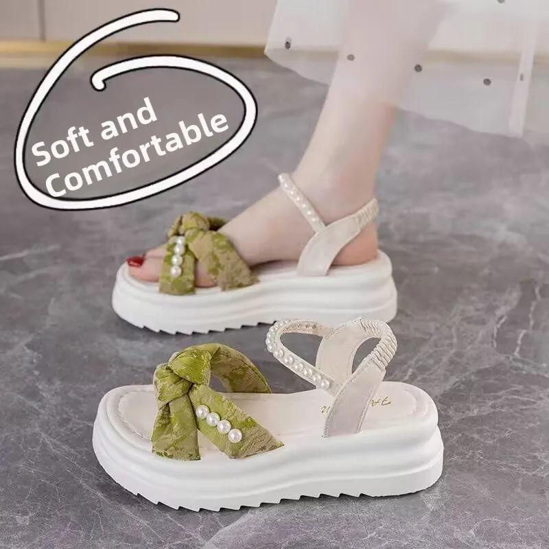 Stunning Women's Sa… - image