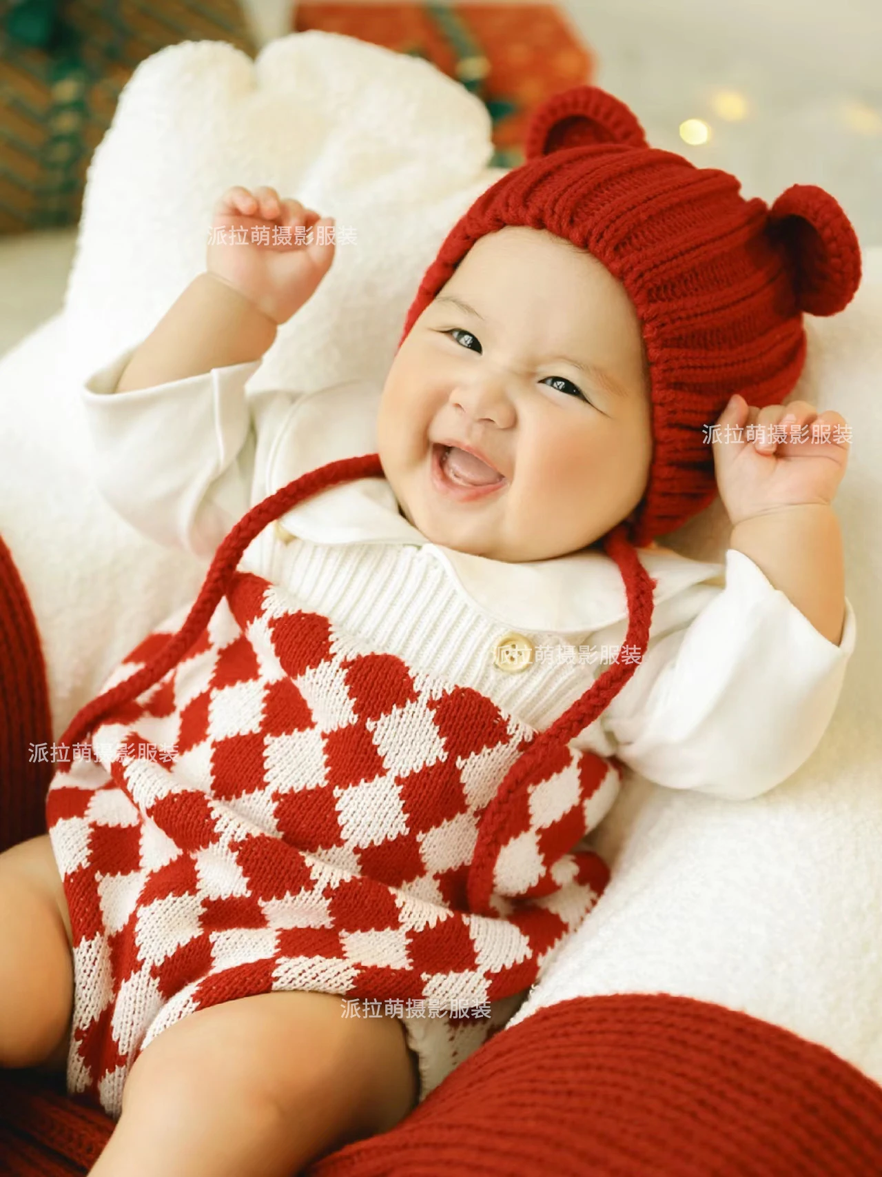 ชุดถ่ายภาพเด็กทารกสำหรับถ่ายภาพร้อยวัน ชุดถ่ายภาพธีมคริสต์มาสสีแดงสำหรับถ่ายภาพในสตูดิโอและอุปกรณ์ประกอบฉาก