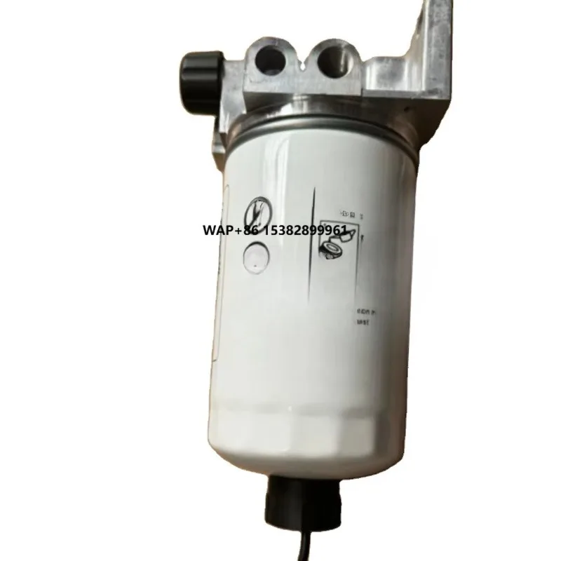 TCD6.1 Fuel Filter with Support Bracket Engine Machinery Replacement Part for 04504438 04506917