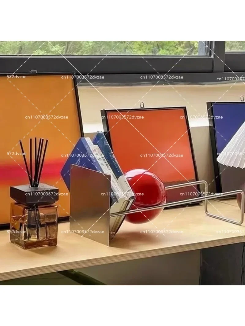 support-de-livres-creatif-a-billes-gravitationnelles-style-bauhaus-du-milieu-du-siecle-porte-revues-de-bureau-original-organisateur-de-bureau-chic-porte-journaux