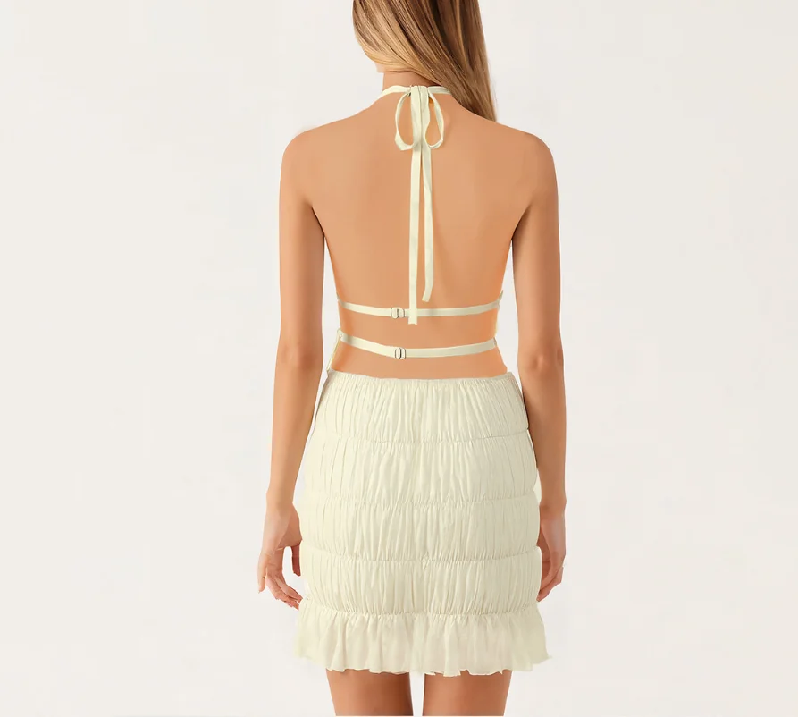 ชุดกระโปรงสั้นผ้าชีฟองสีพื้นแบบผูกคอ ดีไซน์เซ็กซี่ทันสมัยสำหรับผู้หญิง ประจำฤดูร้อนปี 2025