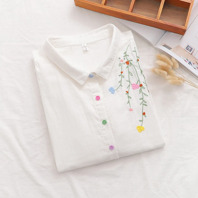 Summer Women Floral Embroidery Multicoloured Button Cotton Shirt White Color Three-quarter Sleeve Casual Slimming Tops U338