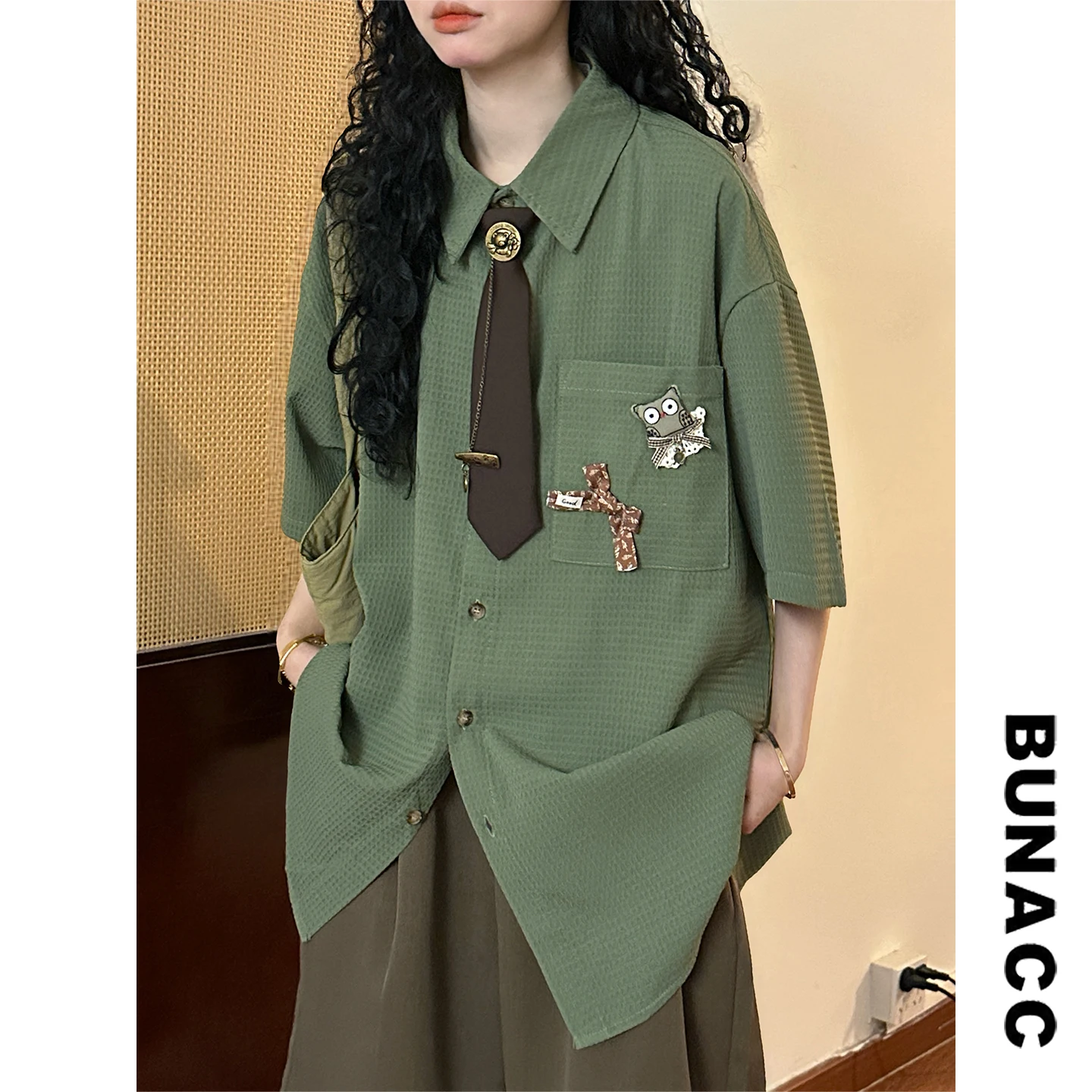 

Свободная женская рубашка с коротким рукавом, летняя, в уличном стиле, модная, в клетку, с бантом на воротнике, повседневная