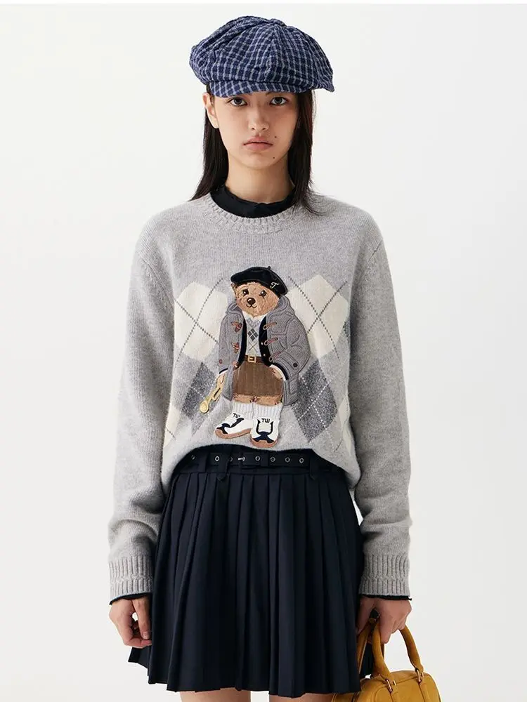 شارع العليا الفاخرة الفرنسية السيدات التطريز الدب بلوفر مغزول سترة للنساء موضة عادية تريكو القمم سحب فام