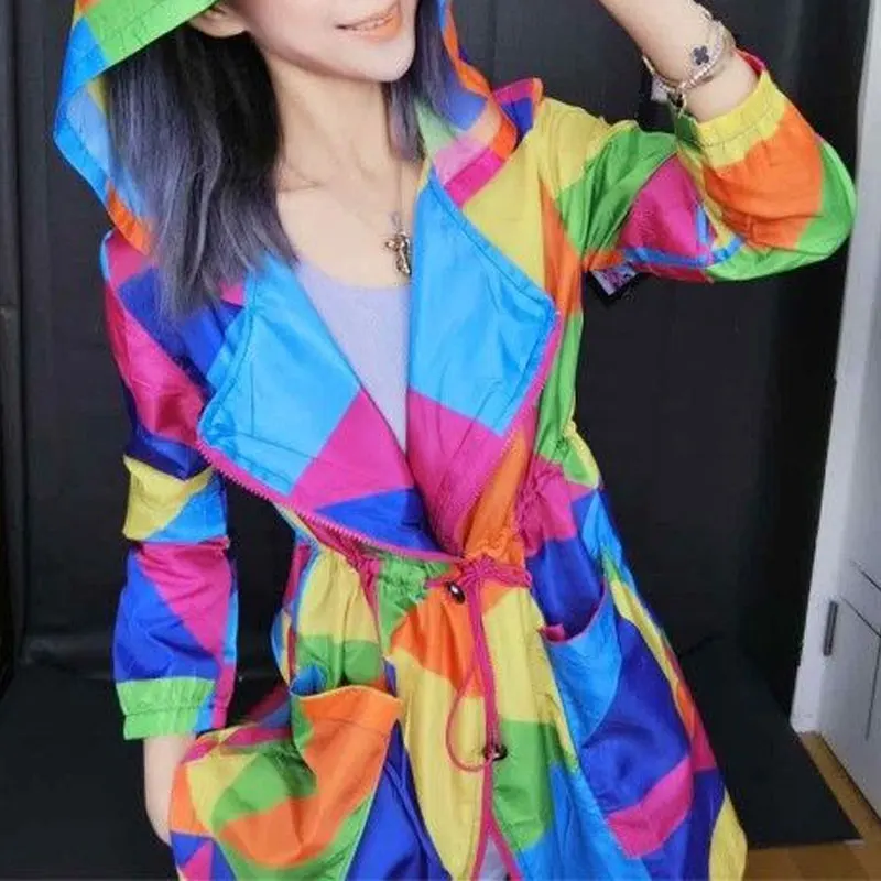 Chaquetas empalmadas geométricas de colores contrastantes para mujer, abrigos Midi con capucha, ropa informal con cordón, primavera y verano