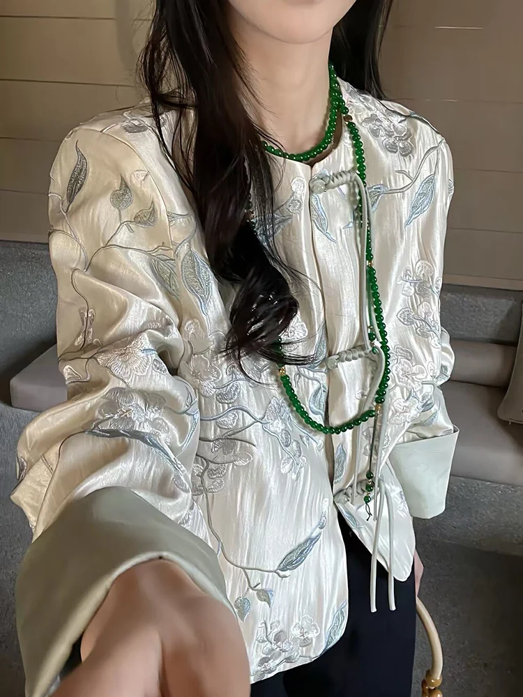 

Ранняя весна, новая китайская тяжелая вышивка, женская одежда в стиле ретро, высококачественная одежда с цветочным узором, омолаженная стоимость Тан...