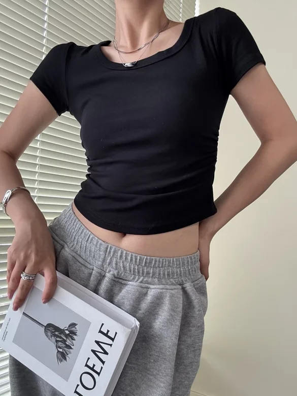 أفضل تي شيرتات الصيف للنساء: تقييم شامل لـ Hot Bla من American Sle