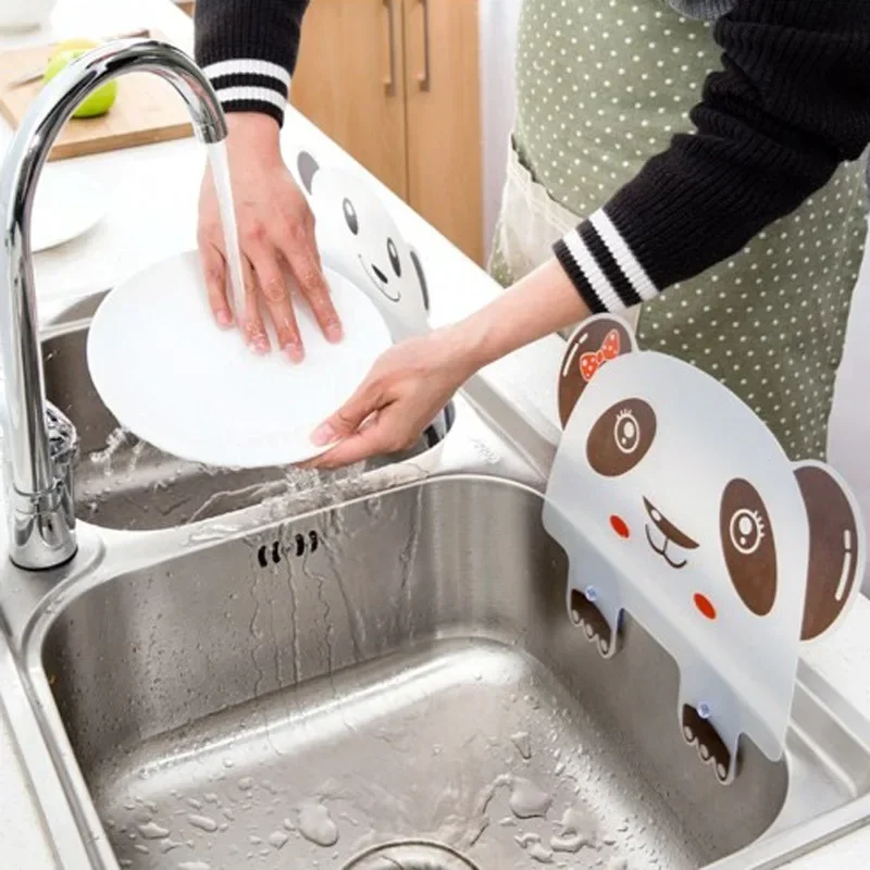 1Pc New Arrival Kitchen Sink Water Splash Guards with Sucker Waterproof Screen for Dish Fruit Vegetable Washing Anti-water Board