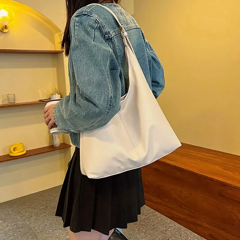 1pc Retro Commuter Texture Shoulder Bag Fashion Popular Temperament Underarm Bag Tote Bag