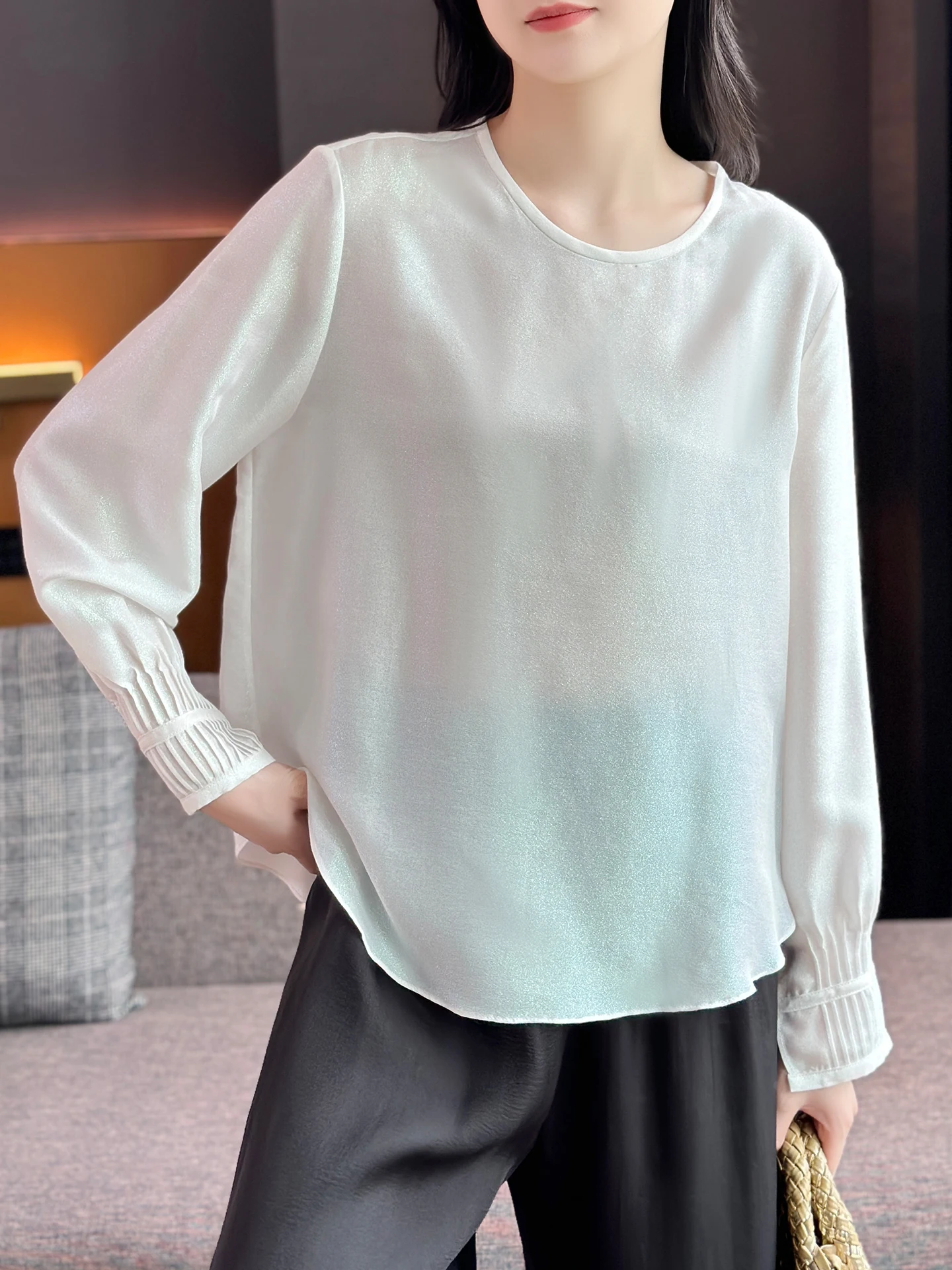 

Элегантная шелковая блузка Zuozhujia с жемчужным узором, тонким золотым плетением и круглым вырезом, белая, из шелка и хлопка, свободного кроя, дышащая, с длинным рукавом, в роскошном стиле