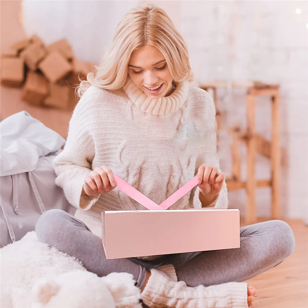 Strong Cardboard Folding Gift Box With Magnetic Buckle Ribbon Exquisite Solid Color Clamshell Present Packaging Tools