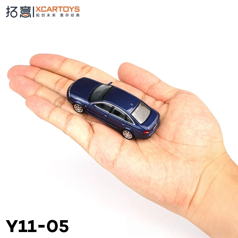 XCARTOYS 1/64 A6 Y11-05 Blu Scuro Della Lega Giocattoli Veicolo A Motore Pressofuso In Metallo Modello Per Bambini Regalo Di Natale Giocattoli per I Ragazzi Per Adulti Regalo di Souvenir