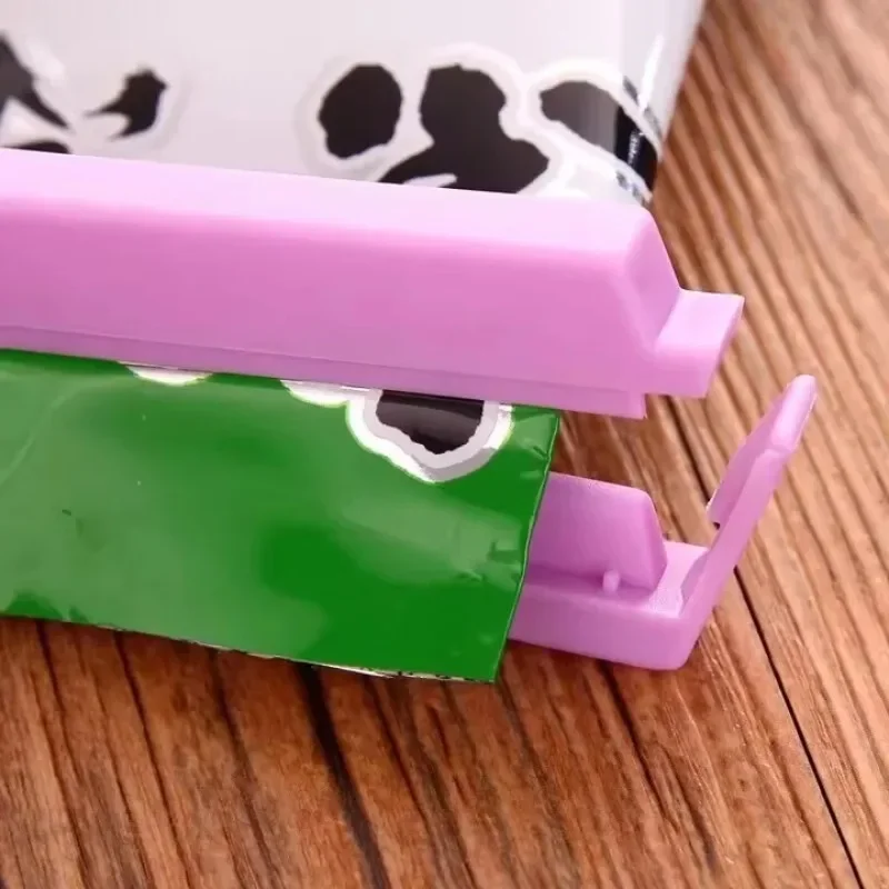 12pcs/set Food Storage Portable New Kitchen Accessories Food Snack Seal Sealing Bag Clips Sealer Clamp Plastic Tool 7/10/15cm