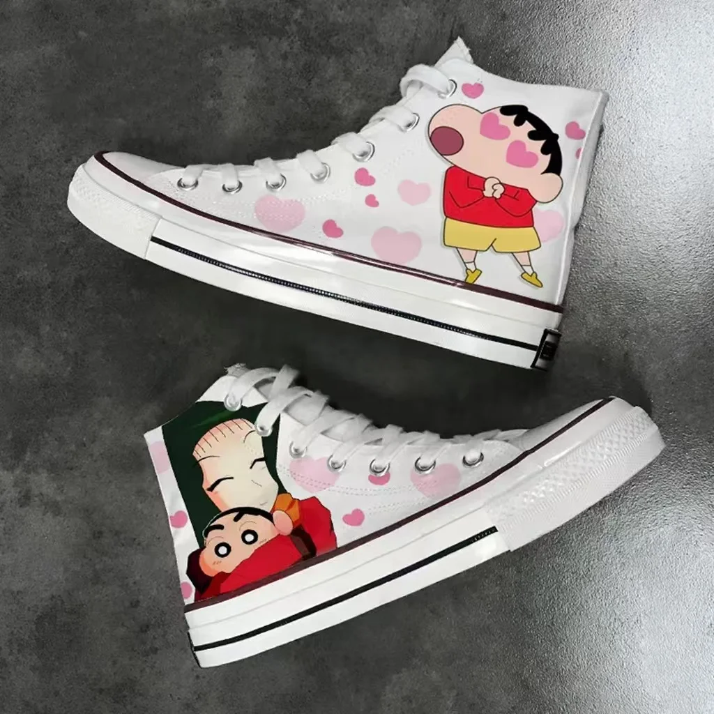 

2025 Autumn new drop shipping Canvas Shoes Crayon Shin-chan plus size white and balck man women Board Shoes For Boys And Girls