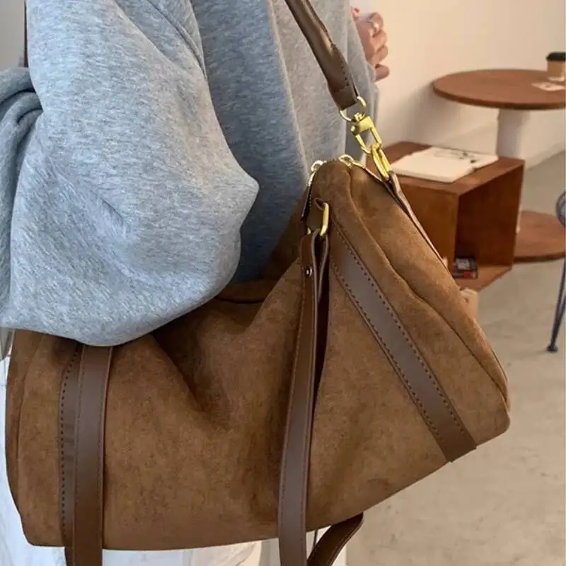 حقائب يد نسائية كلاسيكية Y2k جمالية بسيطة ذات سعة عالية حقيبة كتف غير رسمية من الجرونج ملابس خروج عصرية حقائب كروس #3