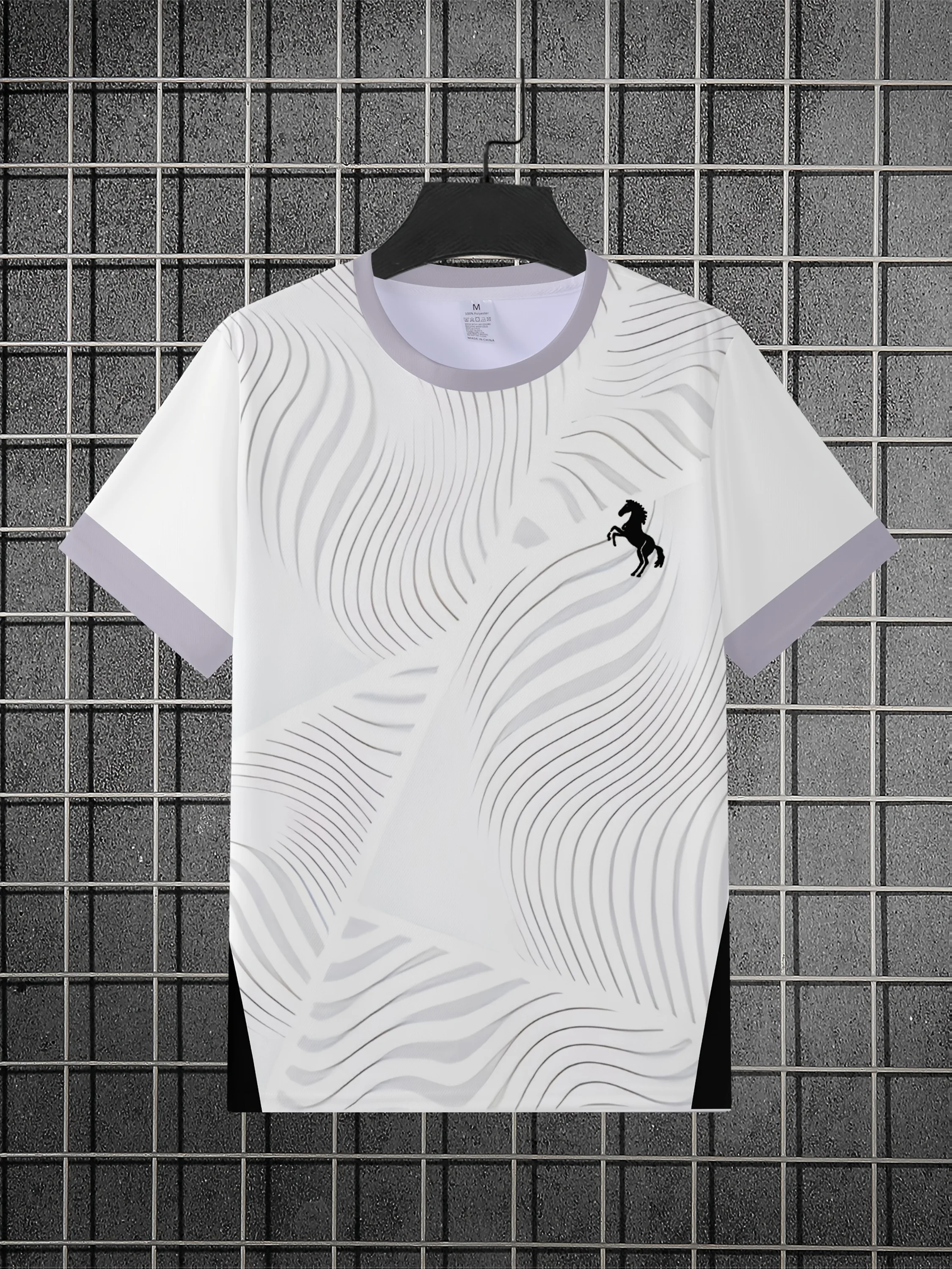 Men White Wavy Line Print T-Shirt, Black Horse Silhouette Logo Light Grey Trim Short Sleeve Crew Neck Casual Summer Tops
