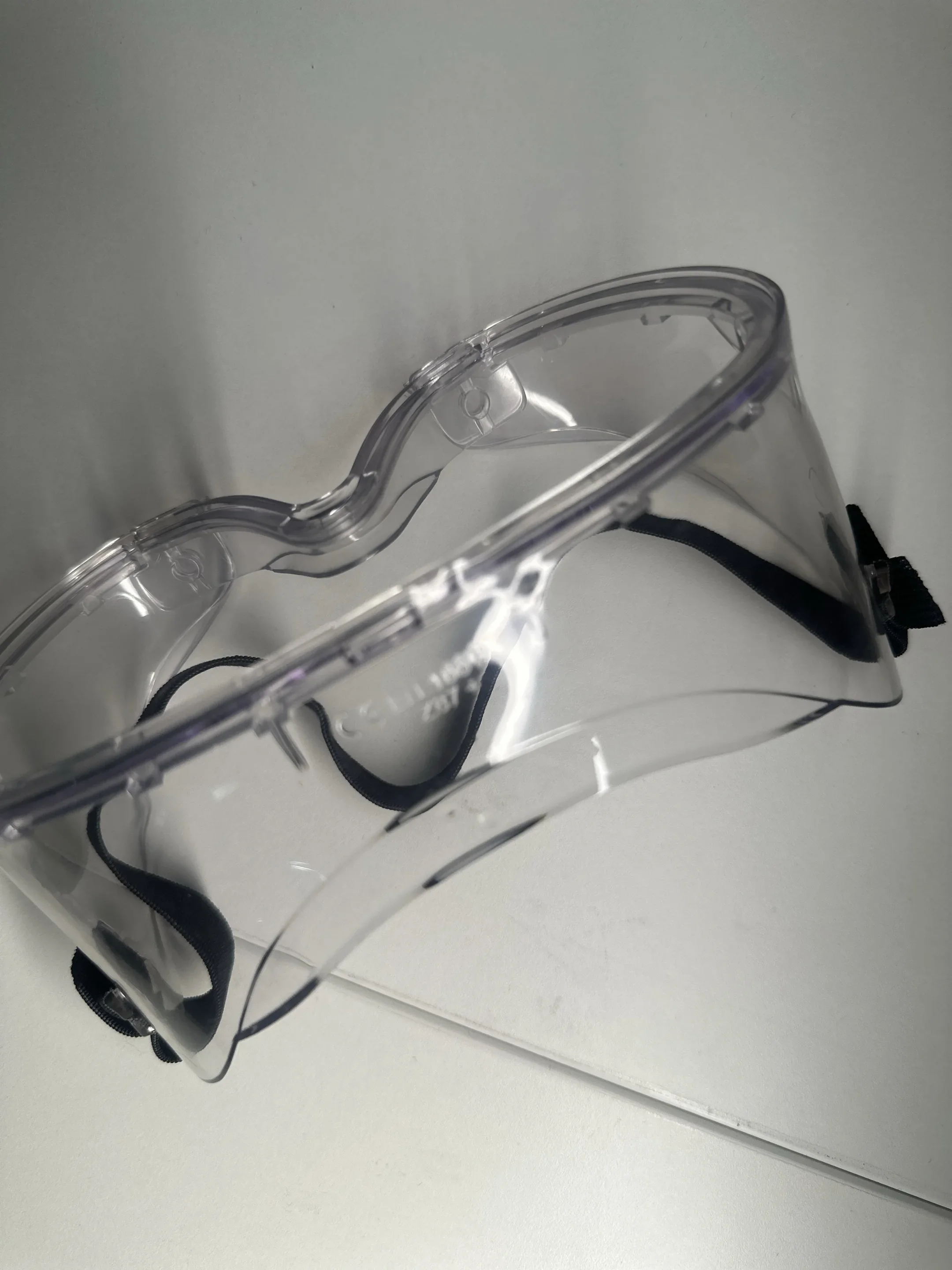Professional Medical Eye Protection Transparent PVC Anti-Fog Lens Safety Goggles Non-Fog Barrier Liquid Protection Fast delivery