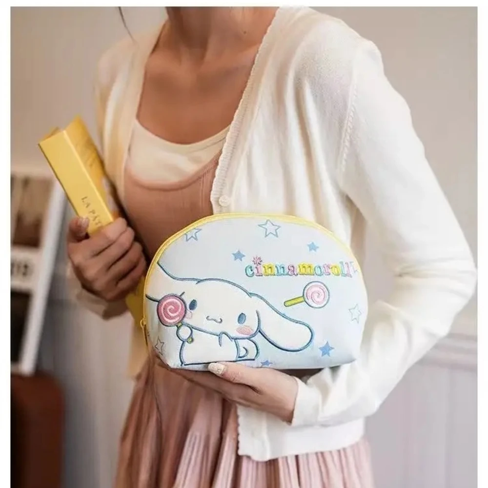 Hot Hello Kitty Shell Makeup Bag Large Capacity Cinnamoroll Travel Cosmetic Pouch Kawaii Portable Holiday Vacation Handbag Gift