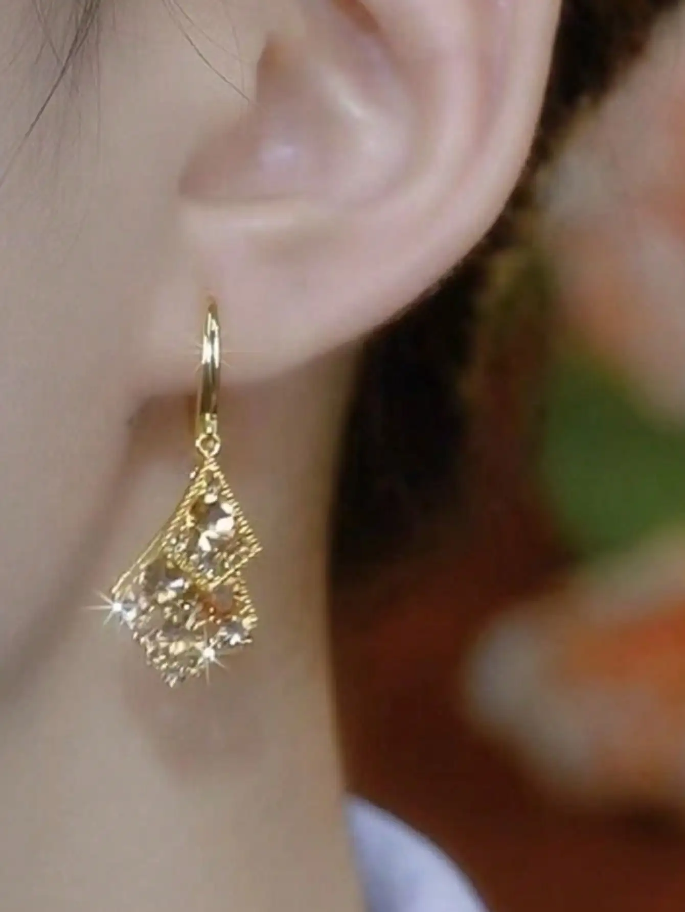 Thumbnail 4 - #50 Highest Rated Gold Earrings to Buy in 2026