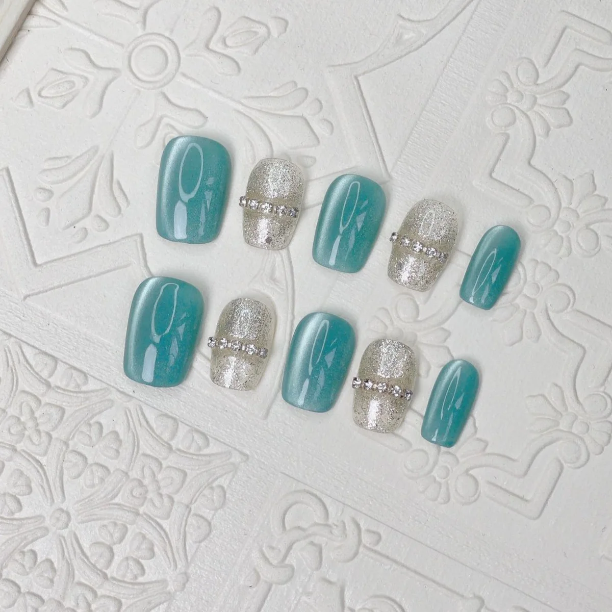 

10 шт. синих стеклянных бусин-кабошонов «Кошачий глаз» ручной работы, с жемчужной цепочкой, стразами, накладные короткие квадратные ногти для женщин и девушек