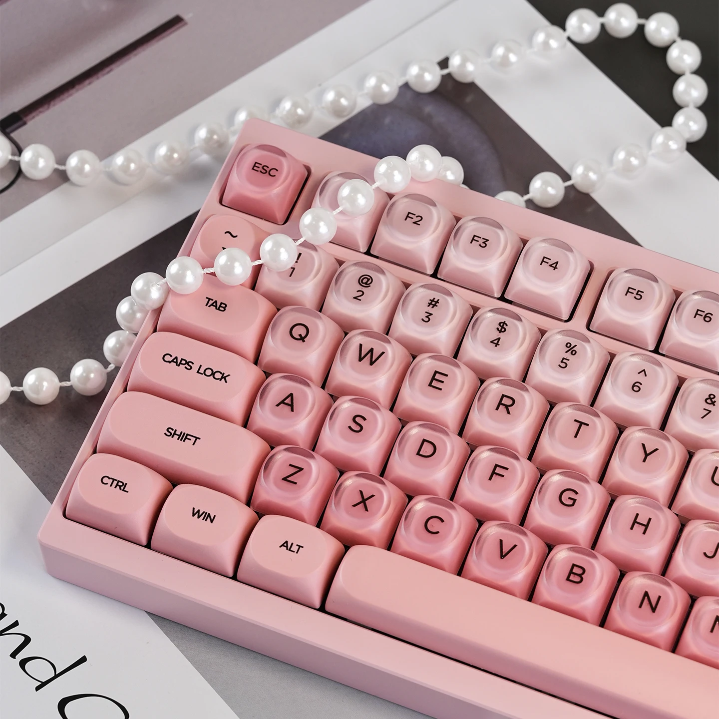132 Tasten rosa Erdbeer-Tastenkappen HOA-Profil PBT + PC runde süße runde Tastenkappen-Sets für mechanische MX-Tastatur-Tastenkappen
