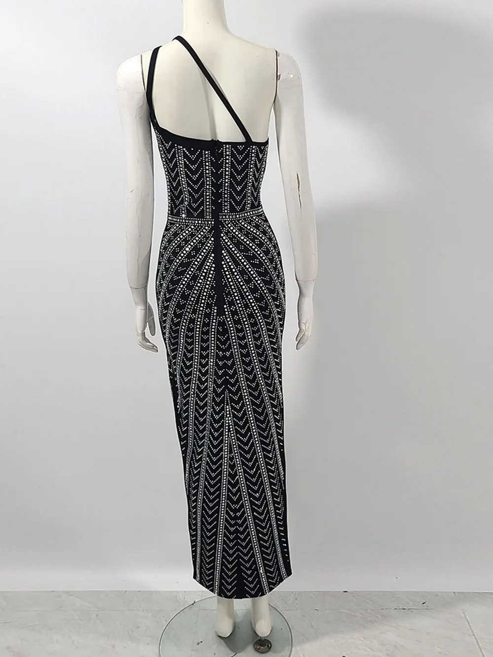 2024 Sexy Women\'s Heavy Industry Hot Diamond Bandage Dress with Slant Neck Spaghetti Strap Sleeveless Bodycon Long Dress Vestido
