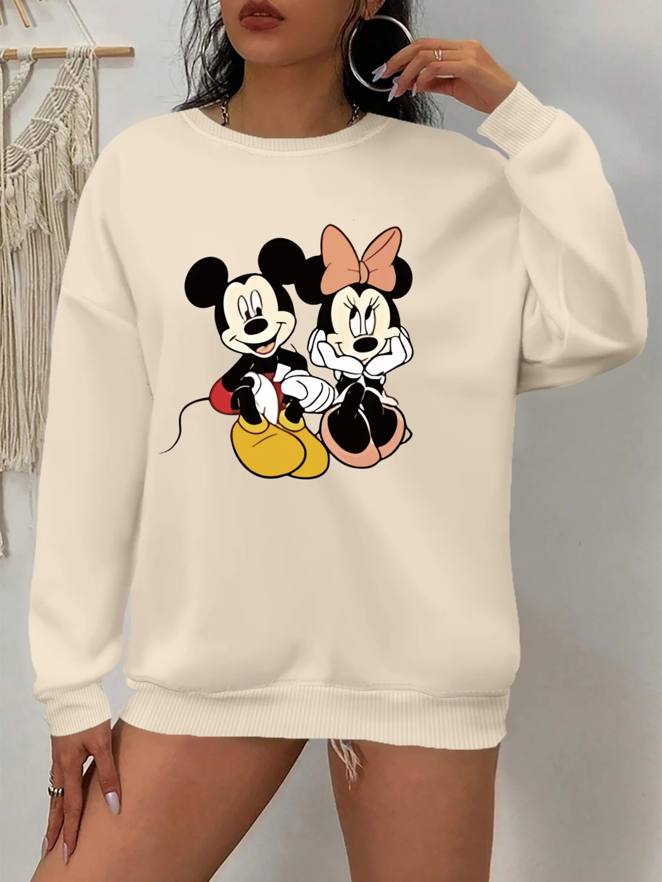 Disney Mickey Mouse Women's Round Neck Sweatshirt Pullover Unisex Fleece Casual Autumn and Winter Streetwear Oversized