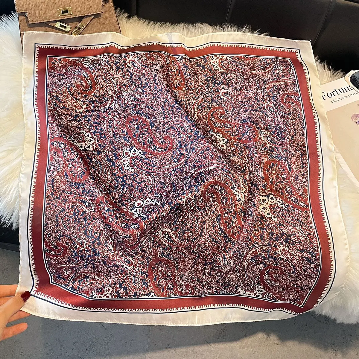 2026 Bohemia Style 70cm Square Silk Women's Scarf Satin Scarves Shawl Paisley Printed Headscarf Designer Headband Bandana Wrap
