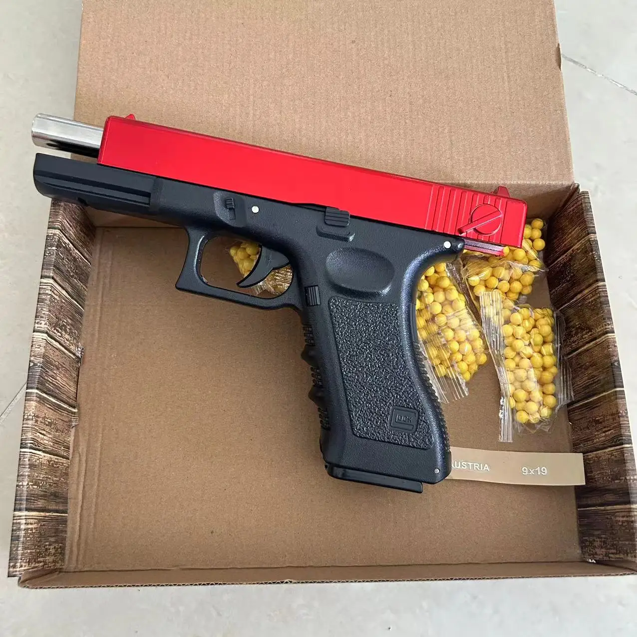 LesGo Hand Locke G18, almacén de tracción vacío, máquina de tres ganchos para disparar, pistola de juguete, colgar el almacén vacío, regalo para niños