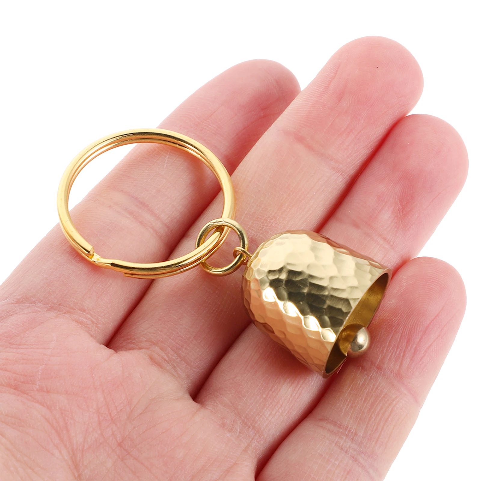 

Brass Bell Keychains Outdoor Camping Bear Bells Clear Sound Portable Decorative Small Bells Pendant Charm Door
