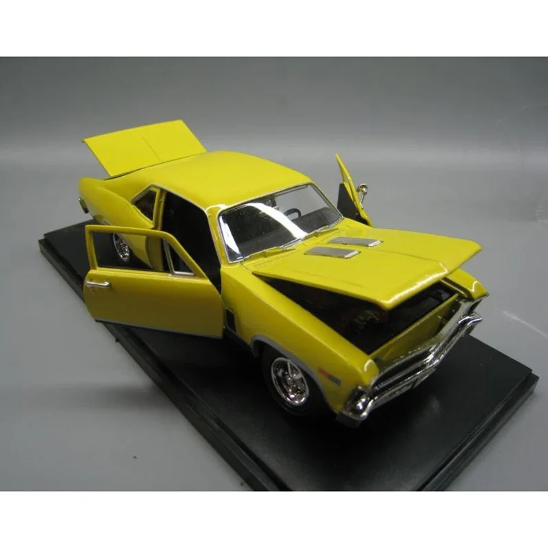 Diecast 1/32 Scale 1969 NOVA SS Alloy Car Model Muscle Collection Souvenir Display Ornaments Vehicle Toy