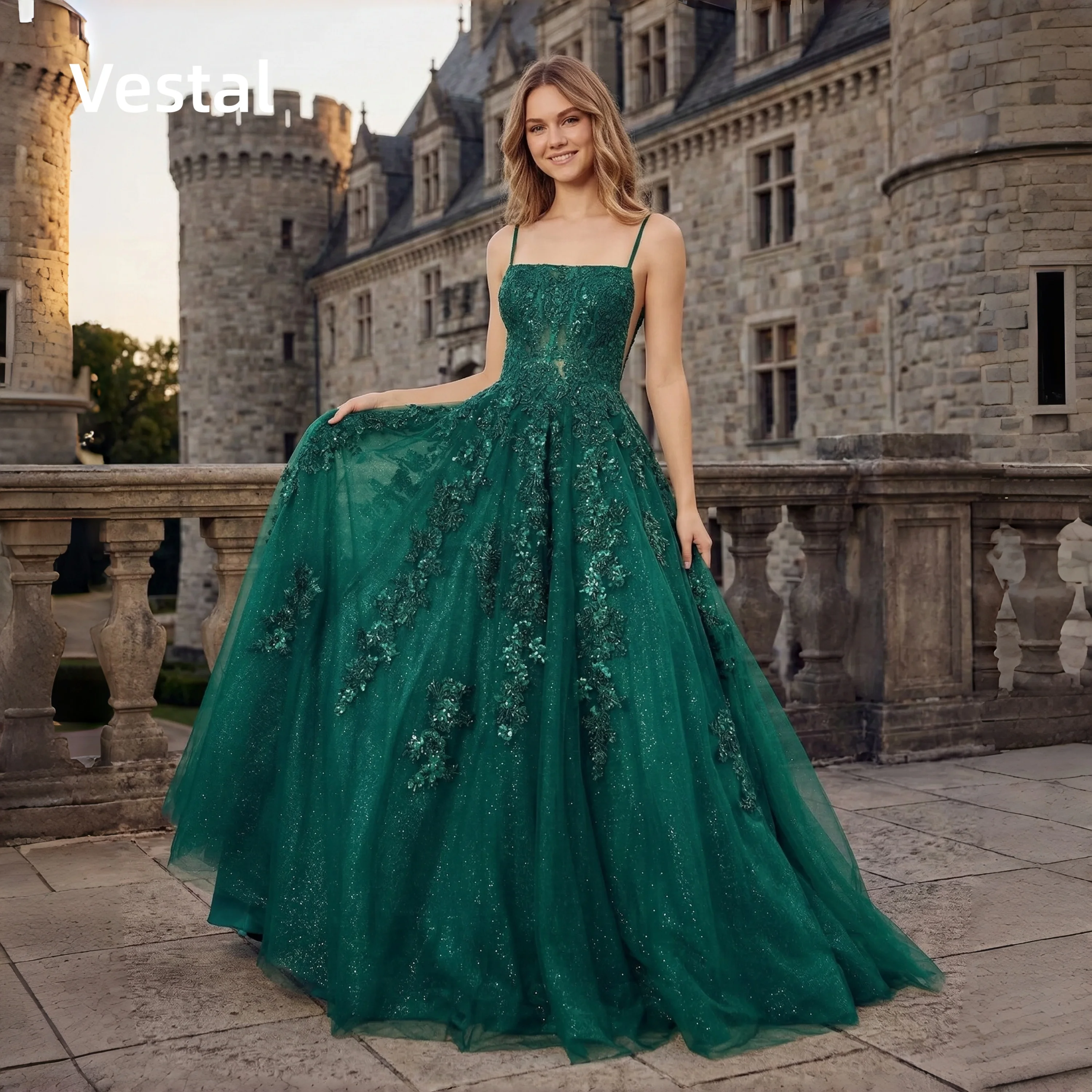 

Emerald Green Ball Gown Prom Dresses Lace Applique Square Neck Evening Gown Customized