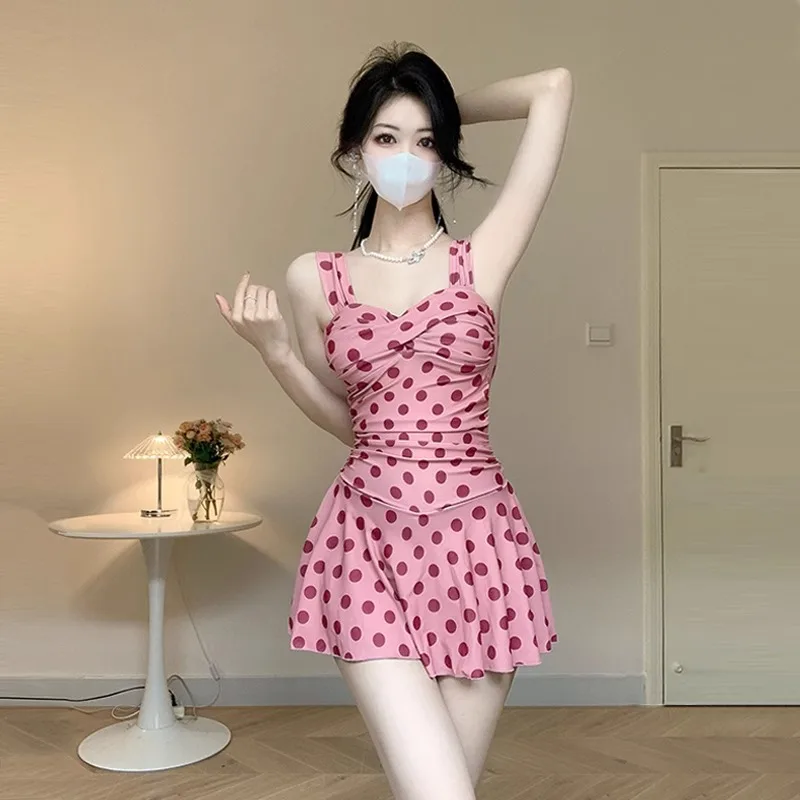 

Conservative and Slimming One-piece Skirt Style Fashionable and Sexy Beach Vacation Hot Spring Swimsuit for Women