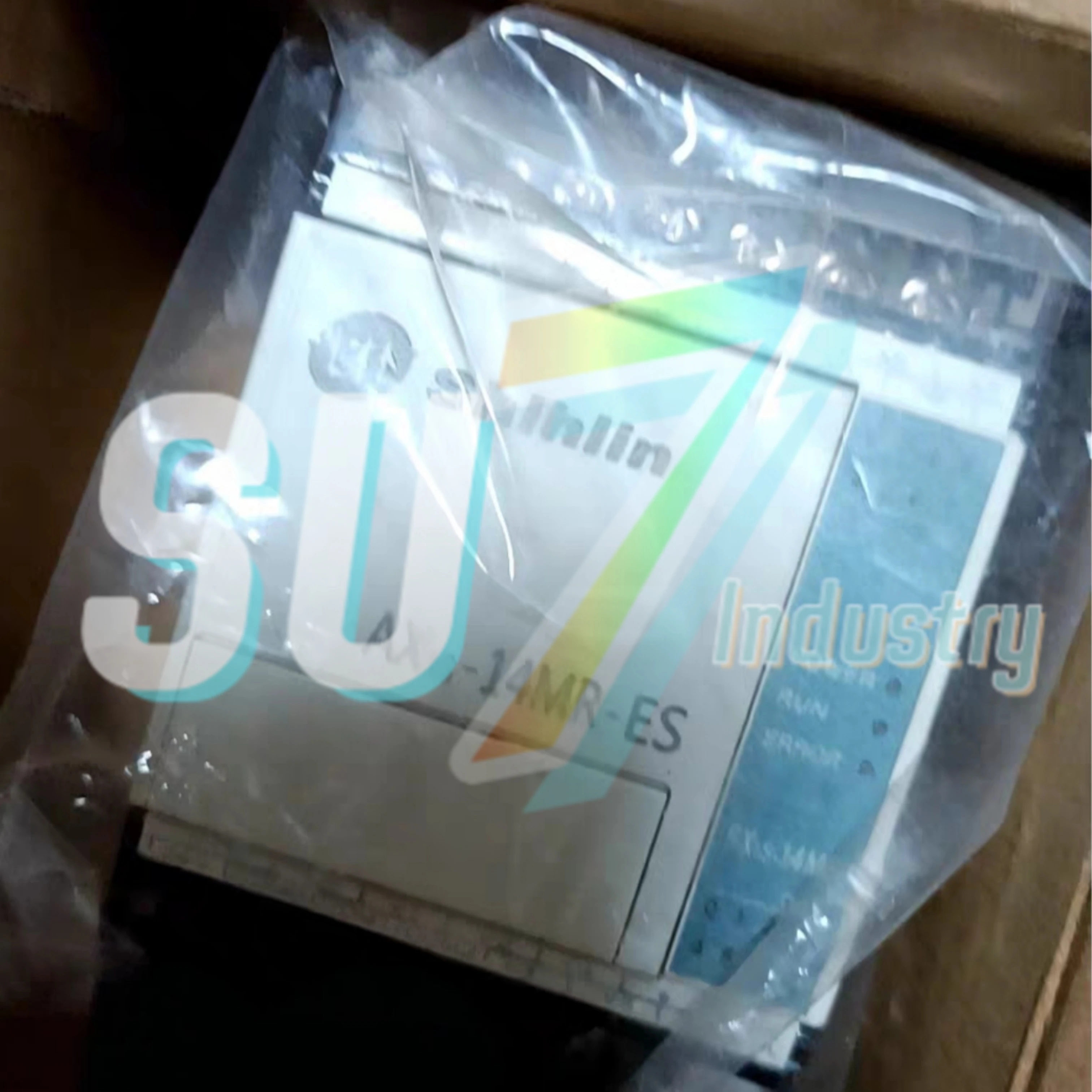 AX1S-14MR-ES AX1S-20MR-ES PLC モジュール新オリジナル