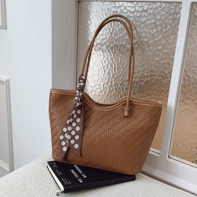 حقيبة يد نسائية منسوجة ذات سعة كبيرة 2025 - A/W شعبية، حقيبة فاخرة خفيفة، حقيبة منسوجة راقية #4