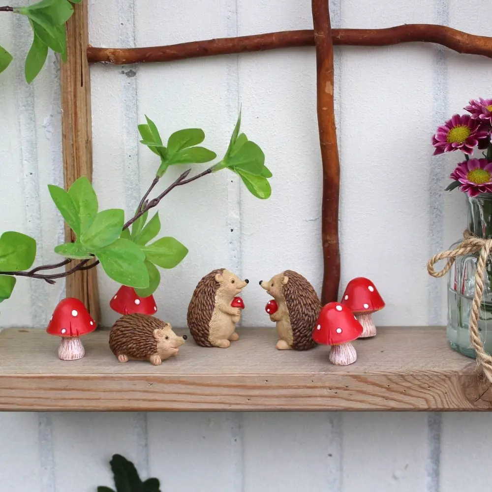 

7pcs Resin Hedgehog Mushroom Statue Cute Waterproof Animal Sculpture Cartoon Simulation Garden Miniatures Figurine Outdoor