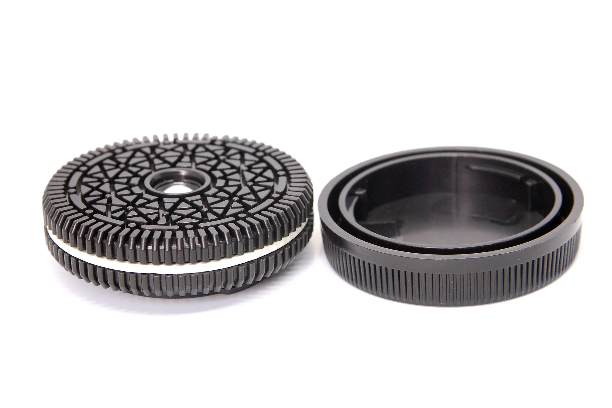 XuanLens EF-M Mount 32mm/F10 Pancake Lens Focus Free Compatible with Canon EF-M Mount Mirrorless Cameras
