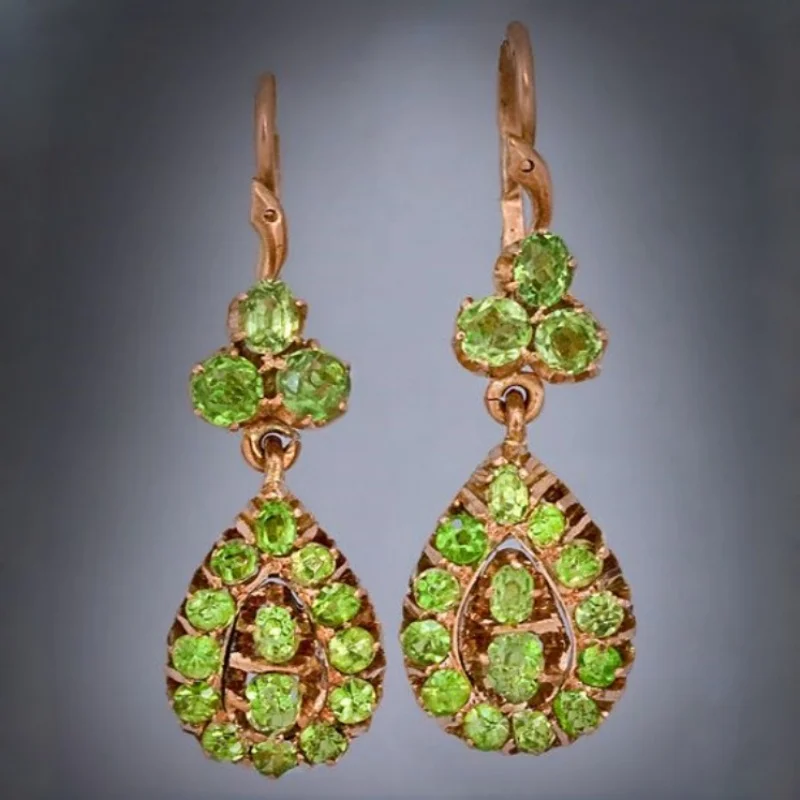 Ladies' Luxury Water Drop Earrings Inlay Green Synthetic Zircon Exquisite Versatile Earrings  Palace Style Jewelry Accessory