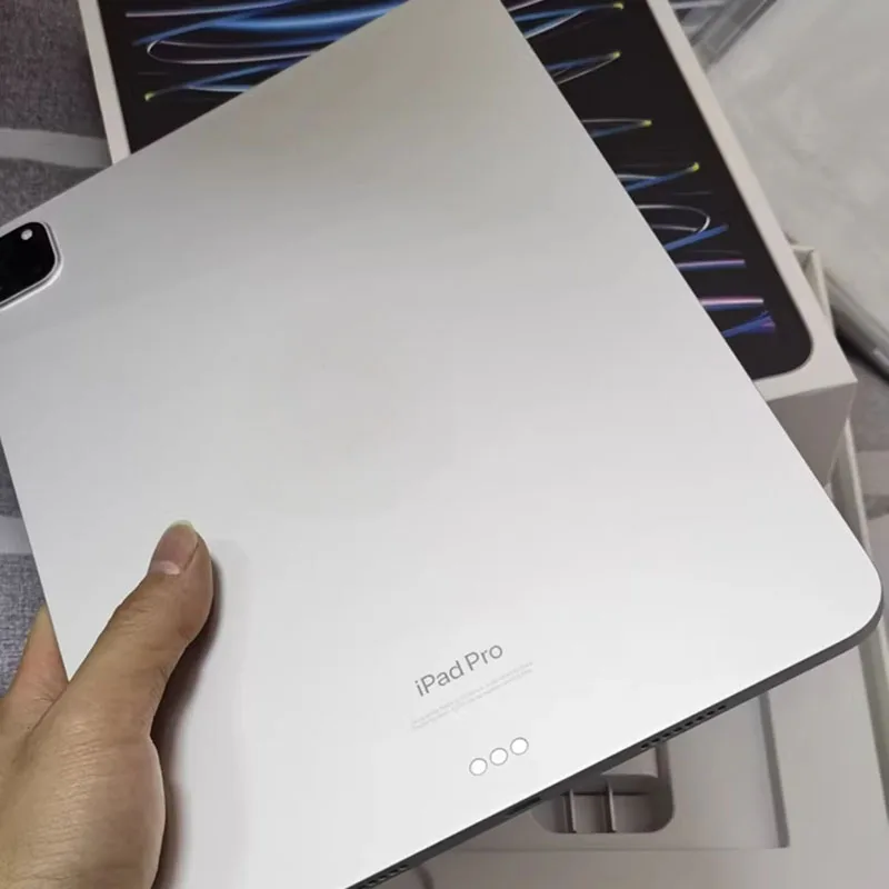 2022 IPad Pro M2 chip 11Inch 128G/256G/512G/1T/2T WiFi Cellular Face ID, Nano‑SIM WIFI/5G 8-core CPU 10-core GPU 16-core.
